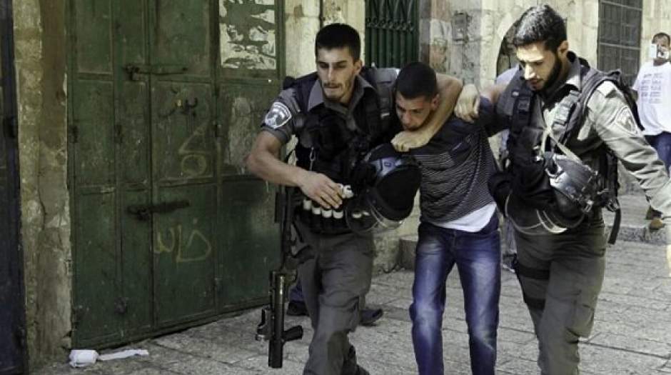 یورش شهرک نشینان صهیونیست به فلسطینی ها در قدس اشغالی
