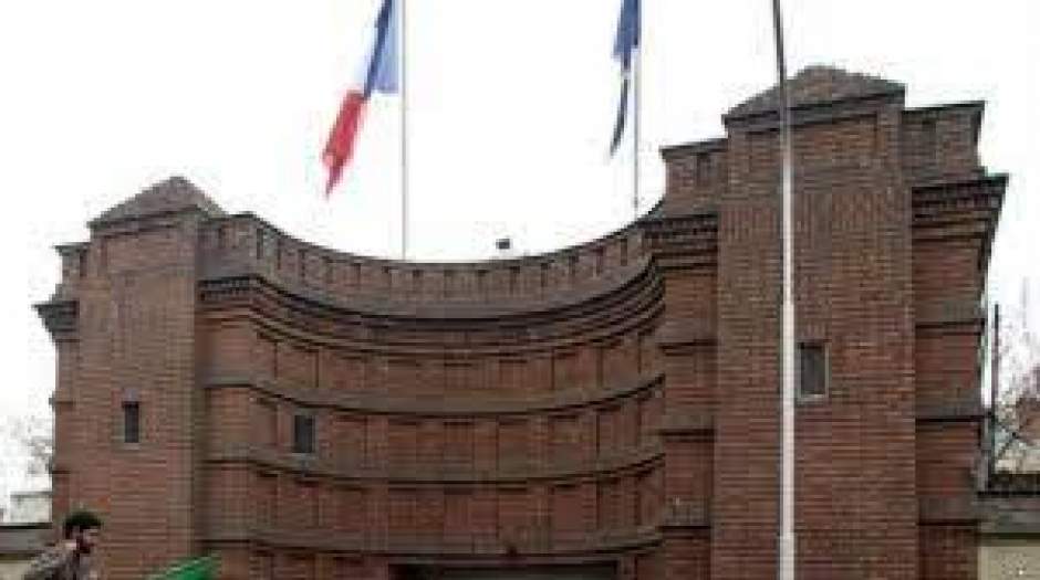 مدرسه توصیه شده سفارت فرانسه در تهران کجاست؟