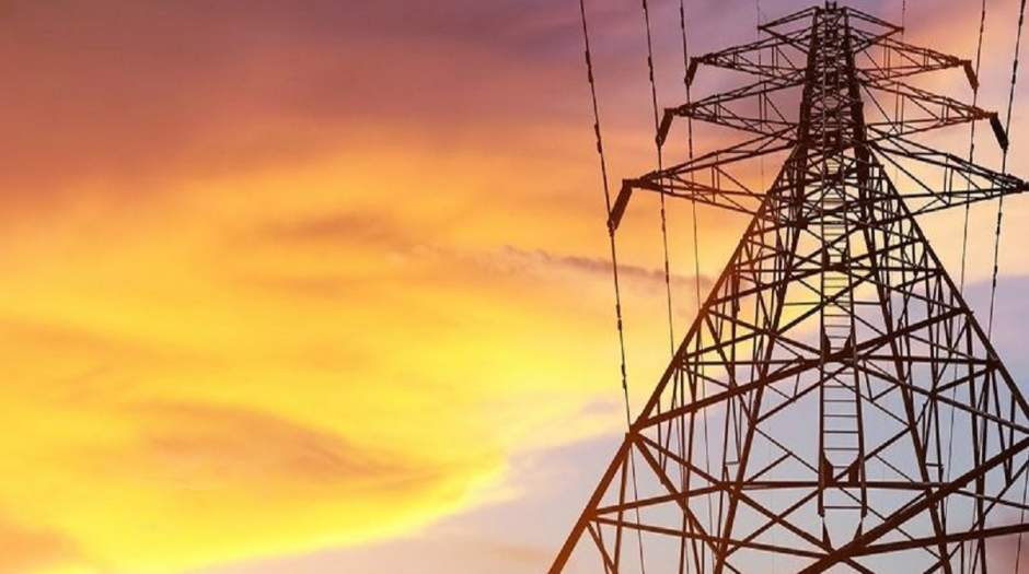 آیا کشور با کمبود برق مواجه است؟