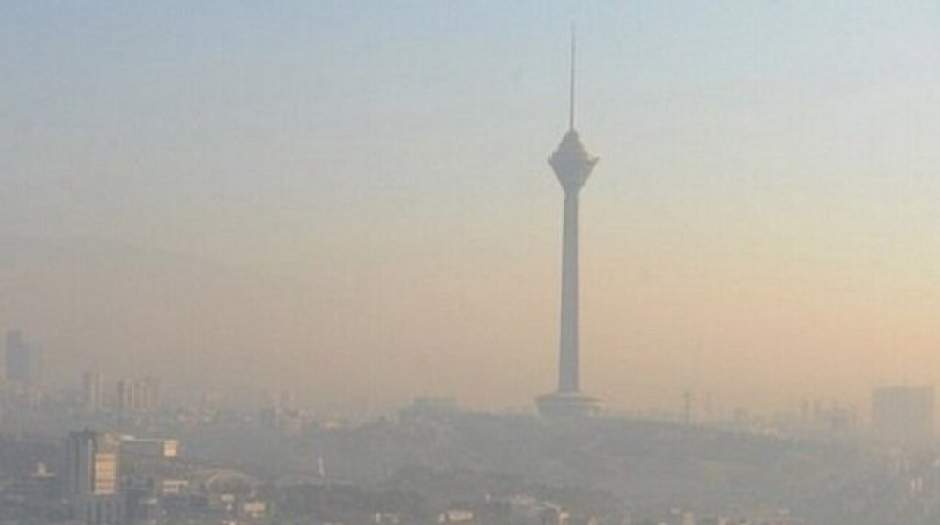 استقرار اورژانس در میادین اصلی تهران درپی آلودگی هوا 