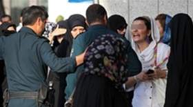تحقیر و برخورد نامناسب ماموران «گشت ارشاد» در شان زنان ایران تیست