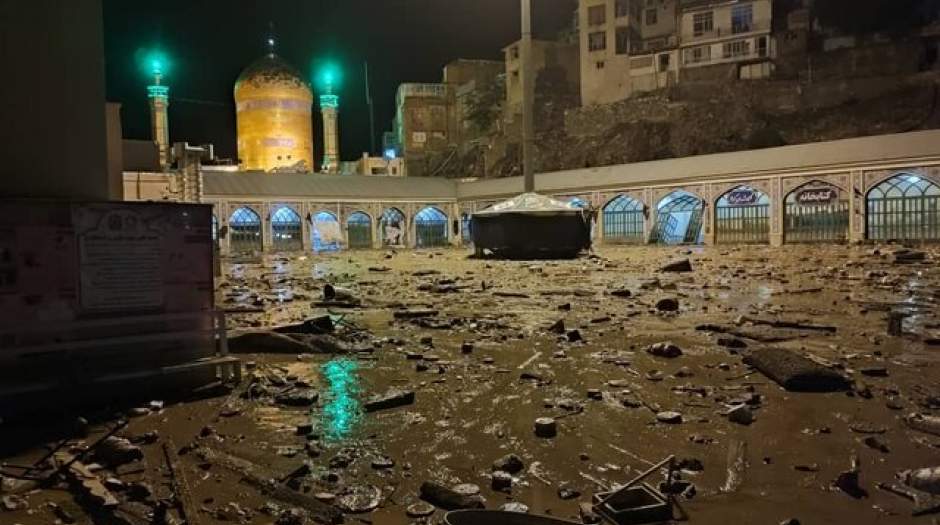 حضور شهردار تهران در منطقه سیل زده امام‌زاده داوود