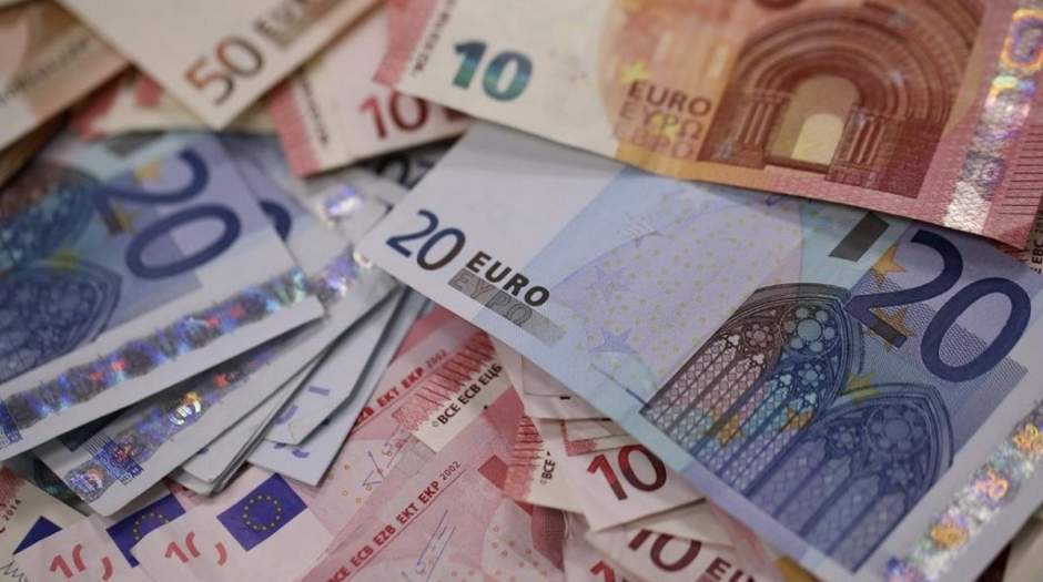 قیمت دلار، یورو و پوند امروز شنبه ۸ مرداد
