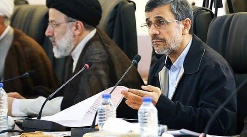 رئیسی ادامه احمدی نژاد است و در همان باتلاق فرو خواهد رفت
