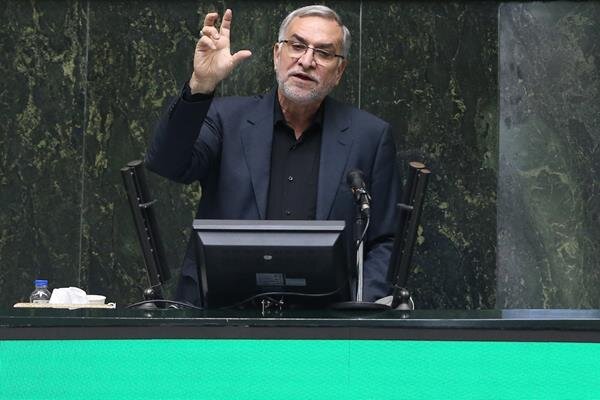 عین‌اللهی: واکسیناسیون موثرترین اقدام برای کنترل همه‌گیری کروناست