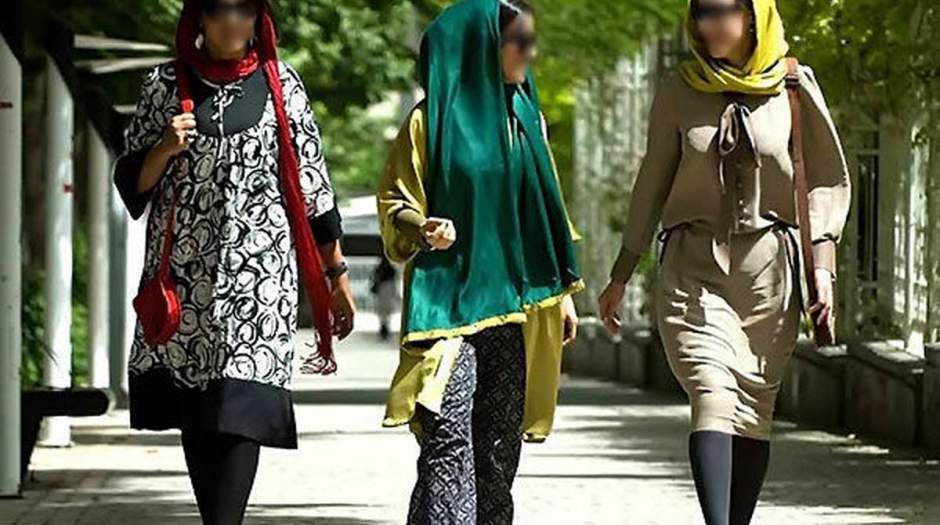 سوال مهم رسانه اصولگرا؛ چرا گشت ارشاد تا آخر شهریور ادامه یافت، مگر قرار بر اصلاح نبود؟