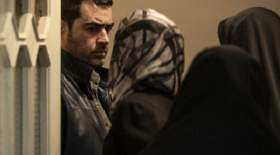 شهاب حسینی مقابل زندان اوین پیگیر ترانه علیدوستی