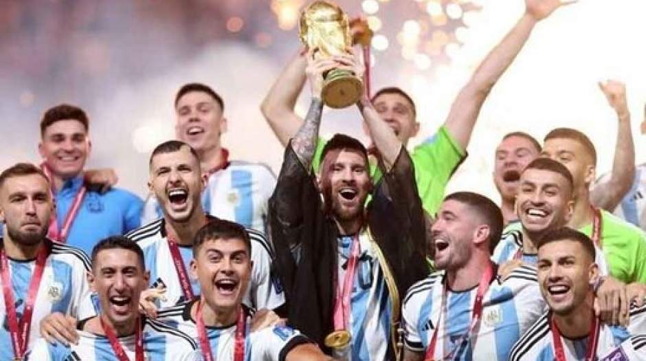 هدیه مسی برای آرژانتینی‌ها بعد از قهرمانی جام جهانی