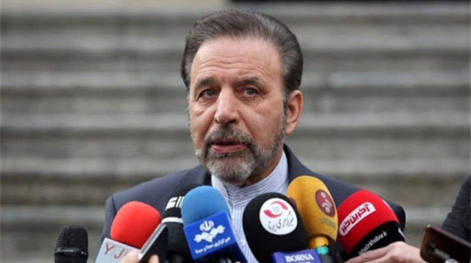 واعظی: باید برای رفع تحریم‌ها و FATF راه‌حلی پیدا کرد