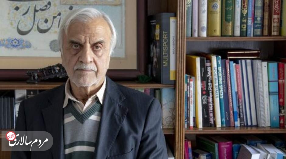 جمهوری اسلامی دچار خودبزرگ بینی شده است