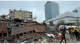 زلزله شب گذشته ترکیه ۲۱۶ کشته و زخمی برجای گذاشت