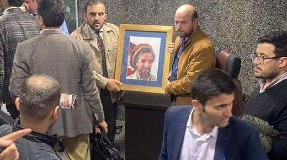 اعتراض یک روزنامه به تحویل سفارت افغانستان به طالبان