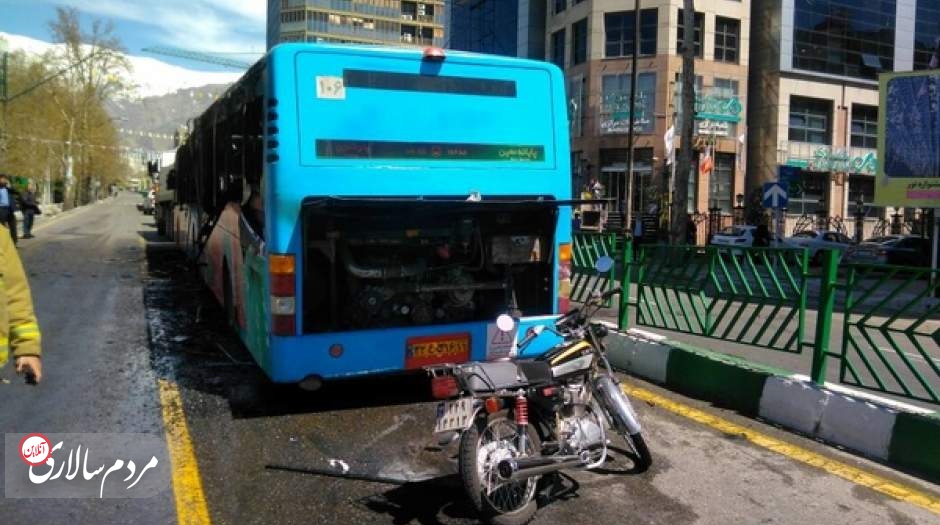 حریق یک دستگاه اتوبوس مسافربری در خیابان ولیعصر