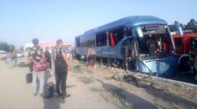 جزئیات تلفات برخورد اتوبوس با نیوجرسی در بزرگراه تهران- قم