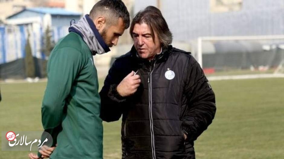 مهاجم استقلال جدا شد