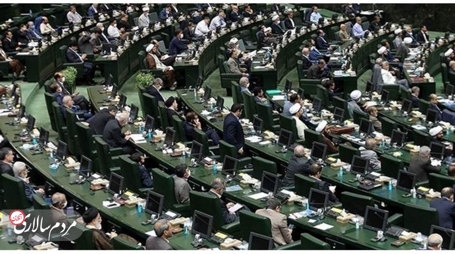 سلفی خبرساز چهار روحانی در مجلس