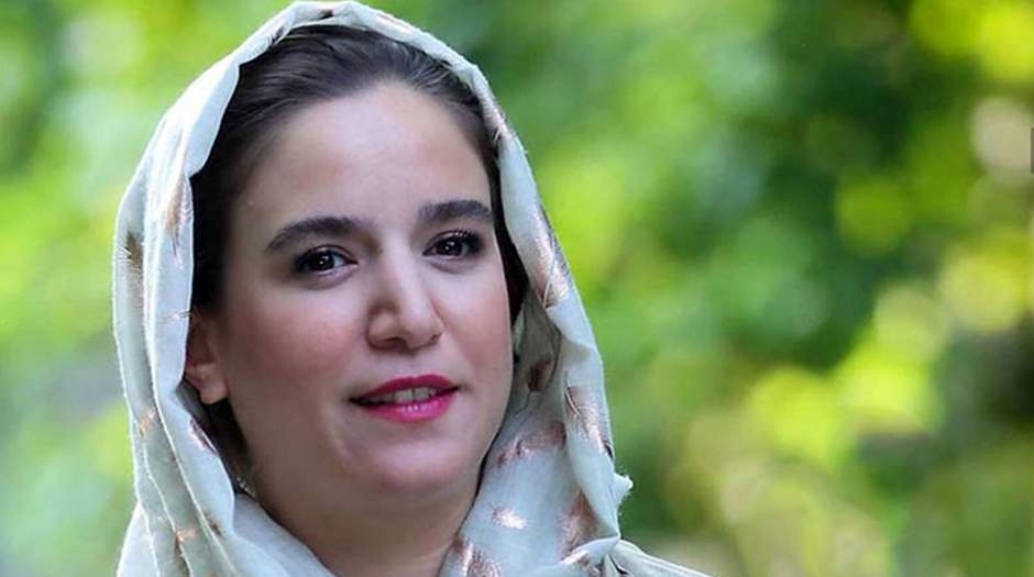 ستاره پسیانی از خجالت علیرضا منادی، نماینده جنجالی درآمد
