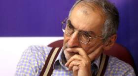 زیباکلام هم بی پروا حرف می زند هم در نماز جماعت به الله کرم اقتدا می کند