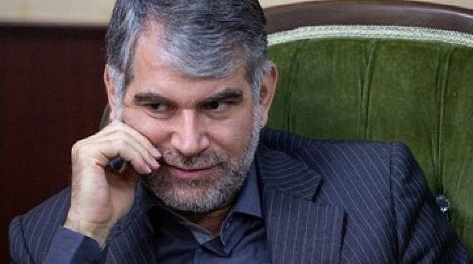 چرا رئیسی که در دوره ریاست بر قوه قضاییه، متهمان فساد اقتصادی را تا بالای دار می برد، درباره فساد وزیرش سکوت و حتی حمایت کرد؟