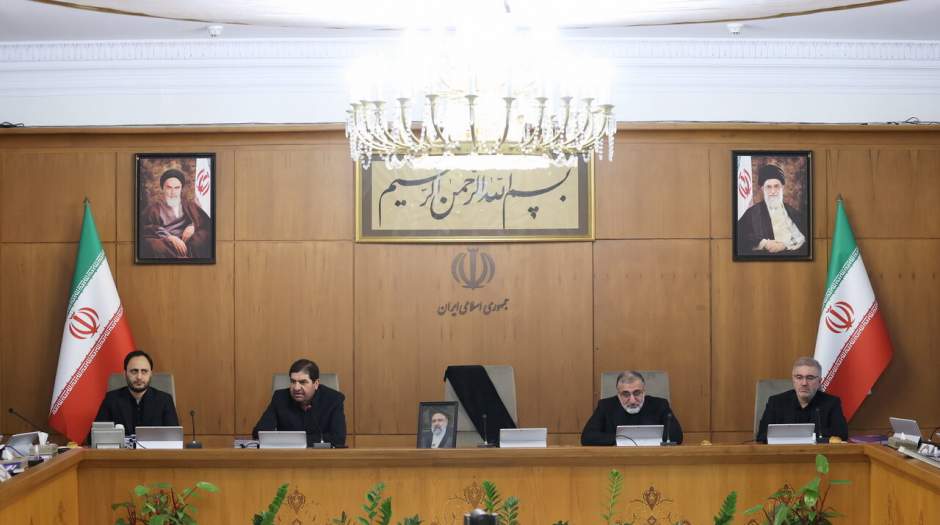 عکس متفاوت از صندلی ابراهیم رئیسی در هیات دولت