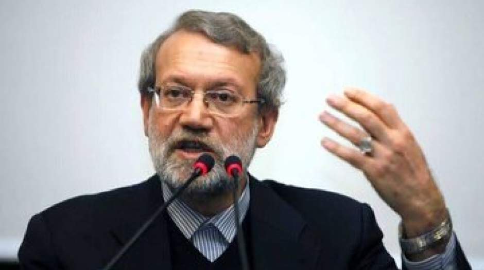 لاریجانی: برای وصول مالیات نیاز به داغ و درفش و سرک کشیدن به حساب های بانکی مردم نیست