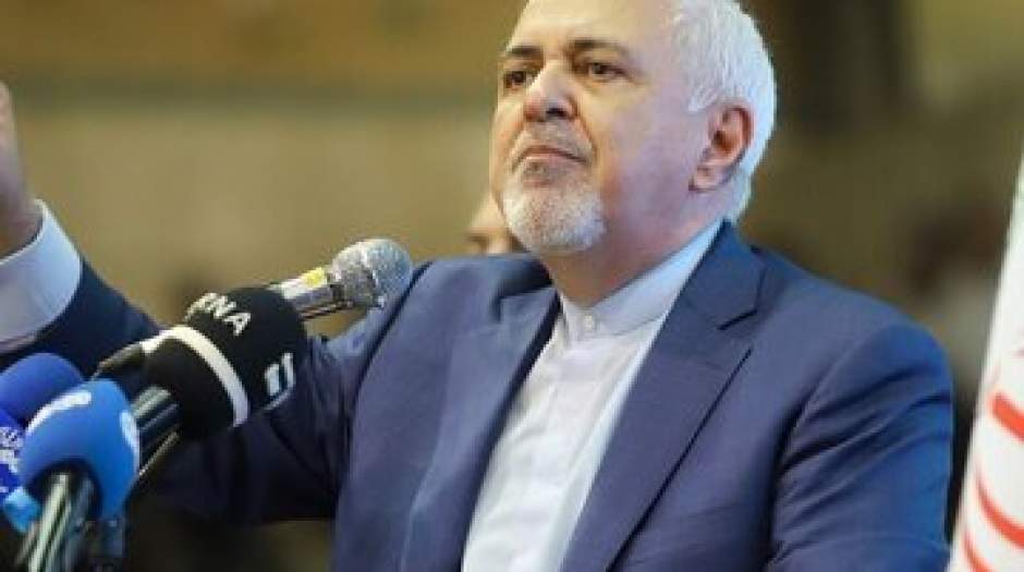 ظریف: کسانی که امضا کردند واکسن کرونا وارد کردن خیانت است واکسن وارد کرده‌اند؟