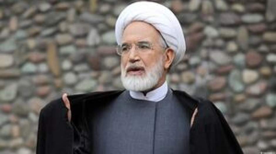 مهدی کروبی رأی خود را به صندوق انداخت/عکس