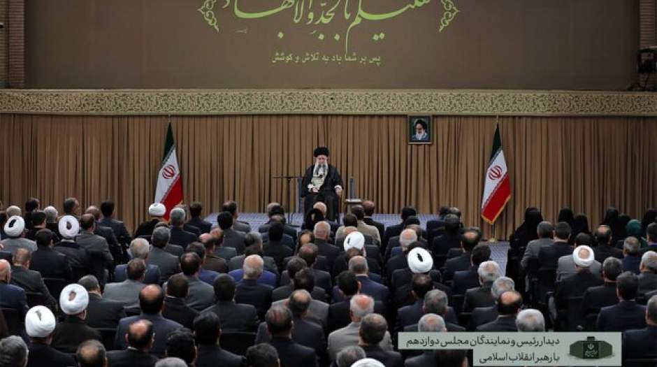 مجلس نباید منشاء تشنج در افکار عمومی باشد