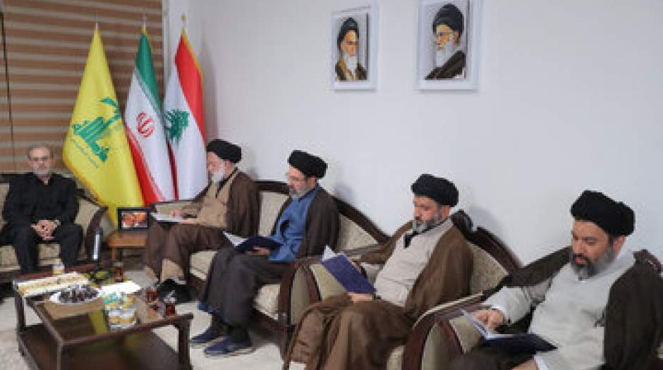 تصاویر جدیدی از ۴ پسر رهبر انقلاب و حضورشان در دفتر حزب‌الله در تهران