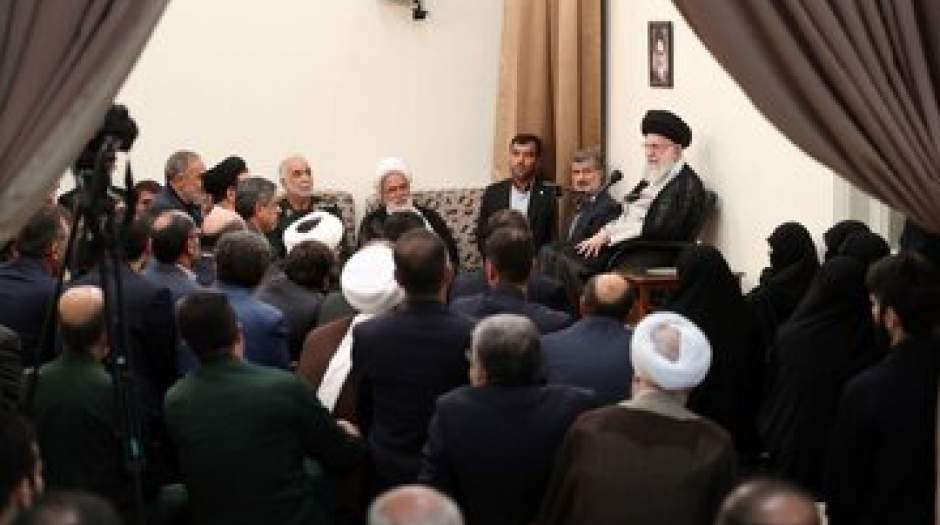 رهبر انقلاب: جنگ امروز جنگ ترکیبی است