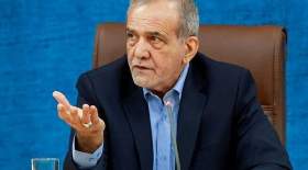 پزشکیان: تلاش می‌کنیم که با انجام اقدامات لازم و رفع موانع تولید، منویات مقام معظم رهبری فقط در شعار [باقی] نماند