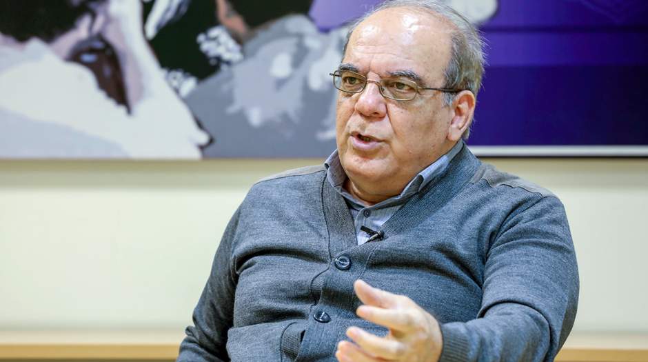 عباس عبدی: همین که ایران نامه ترامپ را گرفته معنای خاص و مثبتی دارد/ با قانون حجاب و این تلویزیون نمی توان اعتماد مردم را جلب کرد