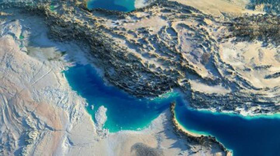 نام خلیج فارس در گذرنامه بنیانگذار امارات